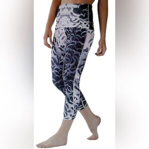 Lululemon Leggings Size 6 pants  Wunder Under SE Dance Pants